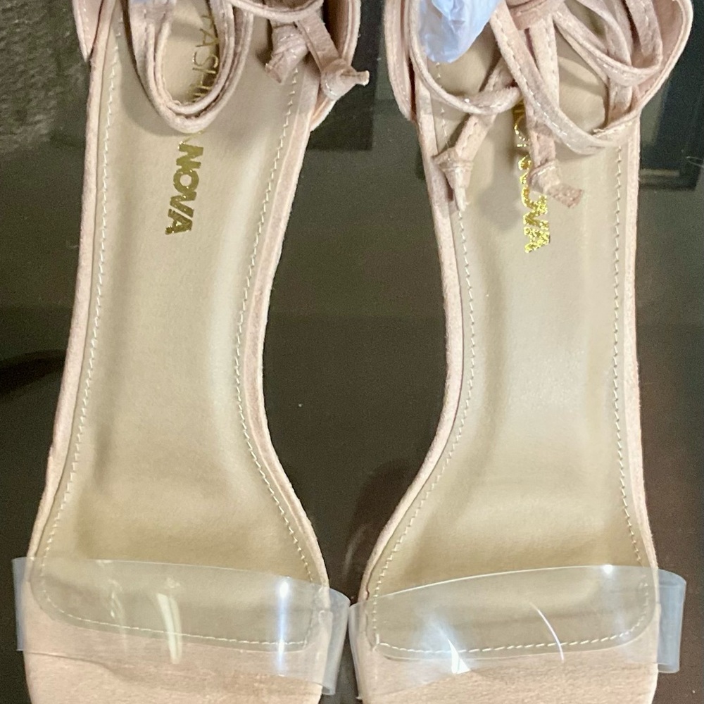 Fashion Nova Women's Nude Heels  9M